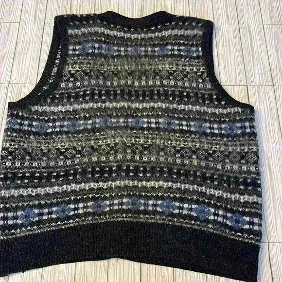 Structure 100% wool vest - Picture 5 of 7